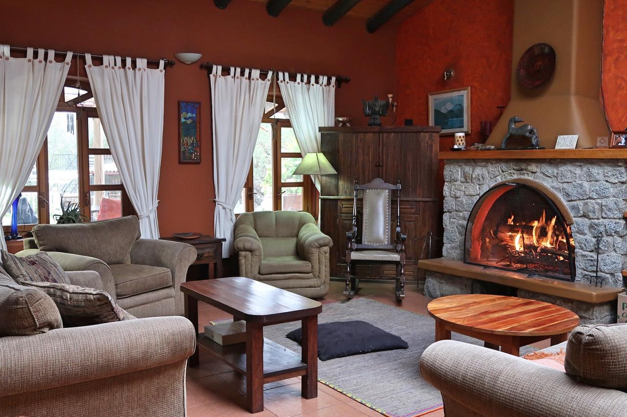 The Lazy Dog Inn A Mountain Lodge Huaraz  Exterior photo