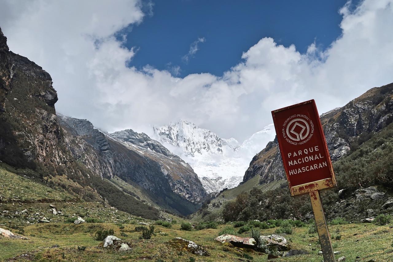 The Lazy Dog Inn A Mountain Lodge Huaraz  Exterior photo
